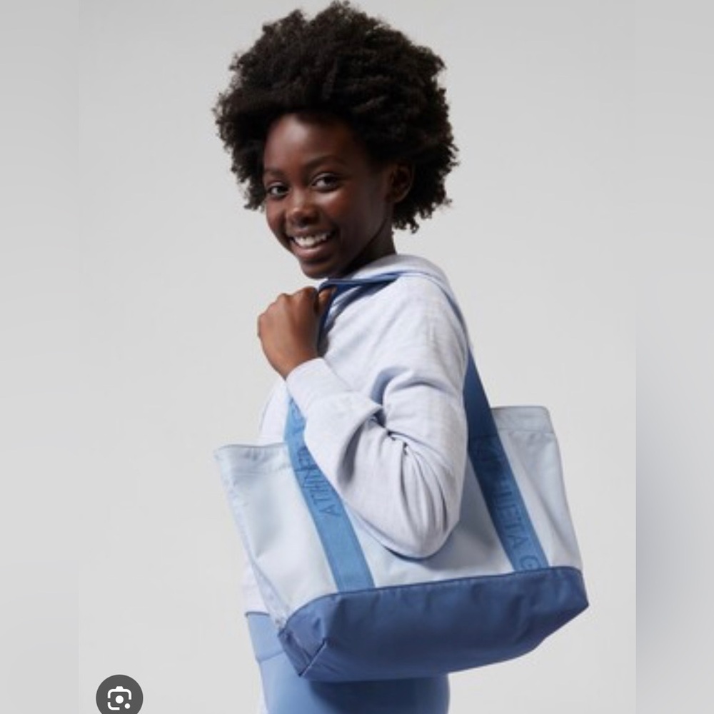 Athleta Girl NWOT Weekend Tote Bag